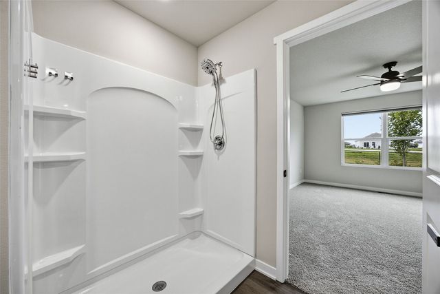 2818 Mary Drive, Hiawatha, IA 52233