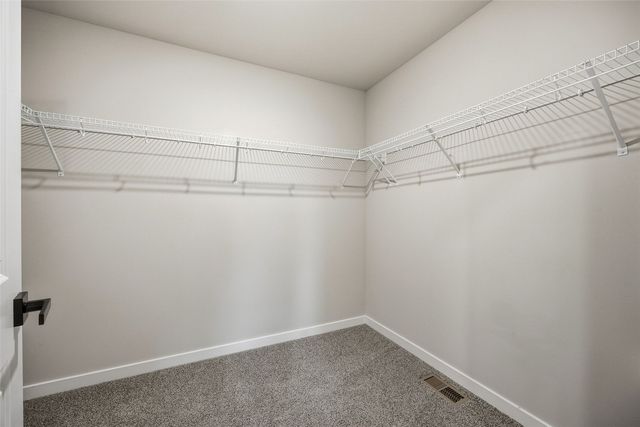 2818 Mary Drive, Hiawatha, IA 52233