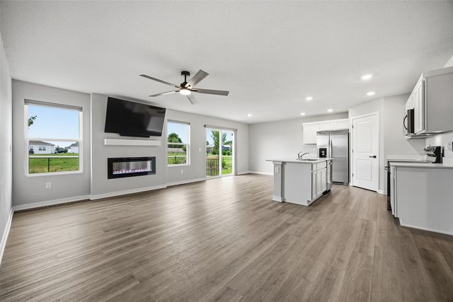 2818 Mary Drive, Hiawatha, IA 52233