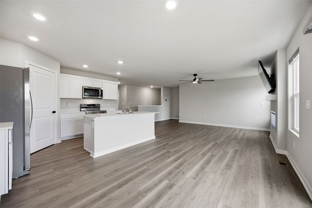2818 Mary Drive, Hiawatha, IA 52233
