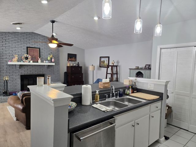 1000 Patio Dr, Nashville, TN 37214