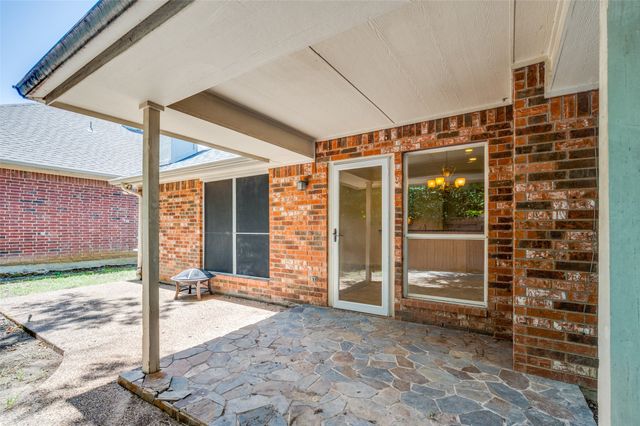 4215 Crossgate Court, Arlington, TX 76016