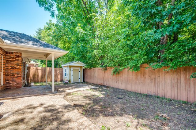 4215 Crossgate Court, Arlington, TX 76016