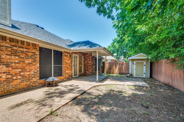 4215 Crossgate Court, Arlington, TX 76016