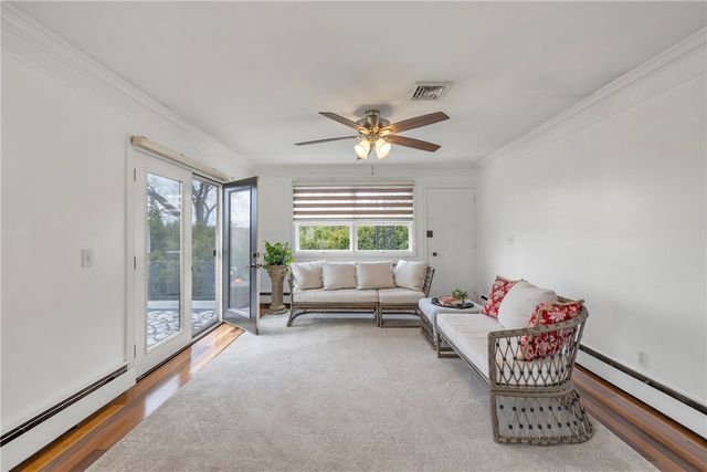 135 Meshanticut Valley Parkway, Cranston, RI 02920