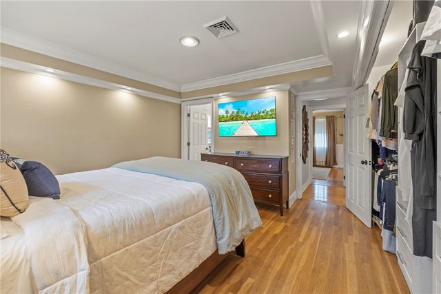 135 Meshanticut Valley Parkway, Cranston, RI 02920