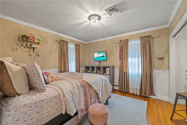 135 Meshanticut Valley Parkway, Cranston, RI 02920