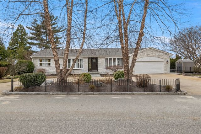 135 Meshanticut Valley Parkway, Cranston, RI 02920