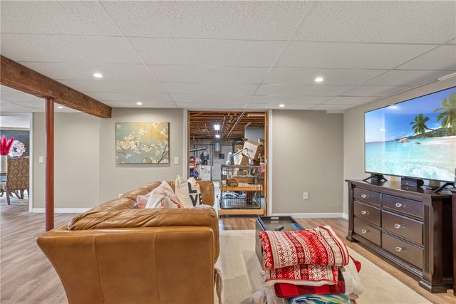 135 Meshanticut Valley Parkway, Cranston, RI 02920