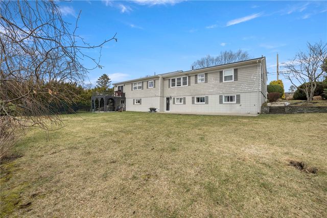 135 Meshanticut Valley Parkway, Cranston, RI 02920
