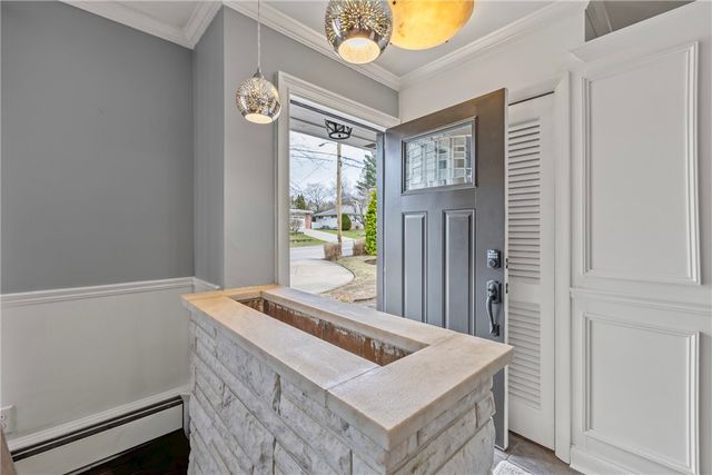 135 Meshanticut Valley Parkway, Cranston, RI 02920