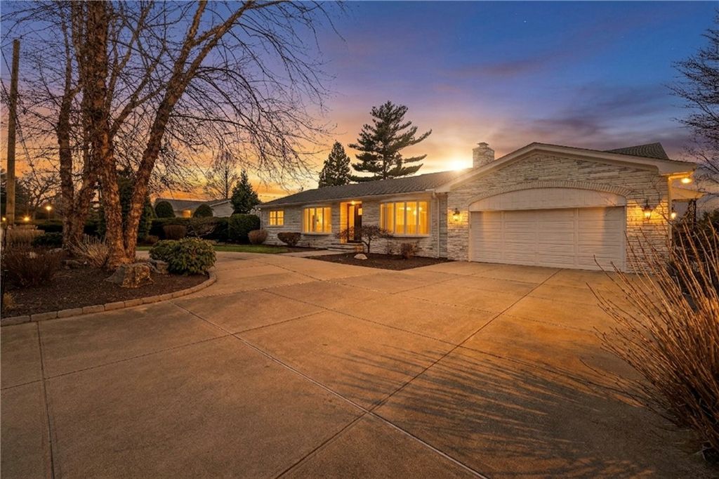 135 Meshanticut Valley Parkway, Cranston, RI 02920