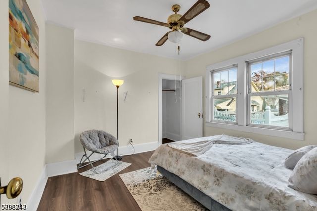 906 Dewitt St, Linden City, NJ 07036