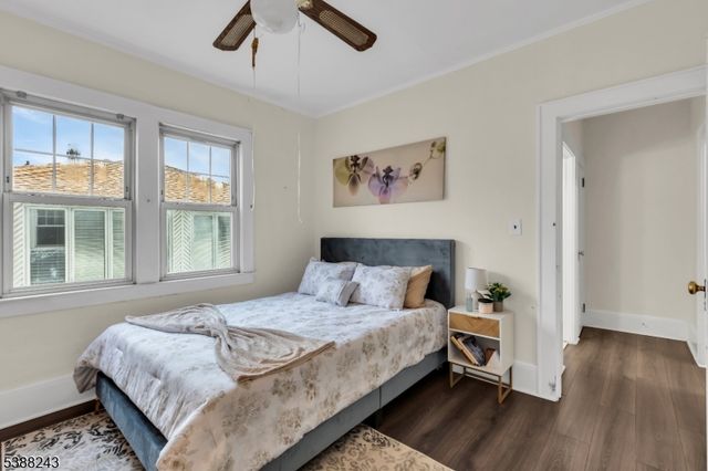 906 Dewitt St, Linden City, NJ 07036