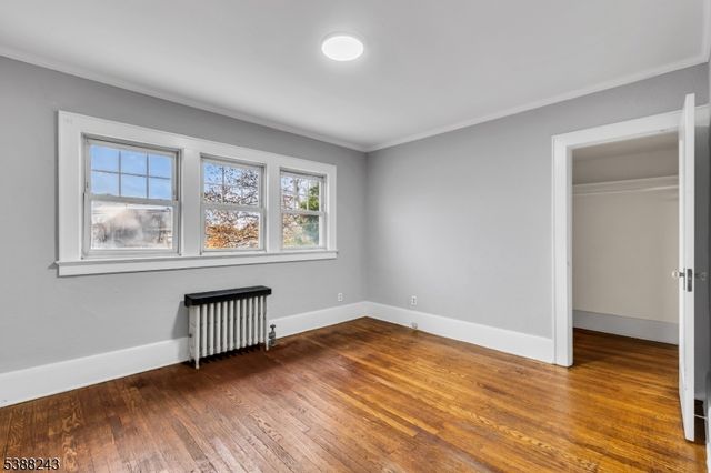 906 Dewitt St, Linden City, NJ 07036