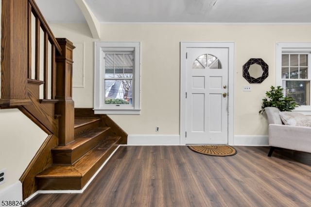 906 Dewitt St, Linden City, NJ 07036