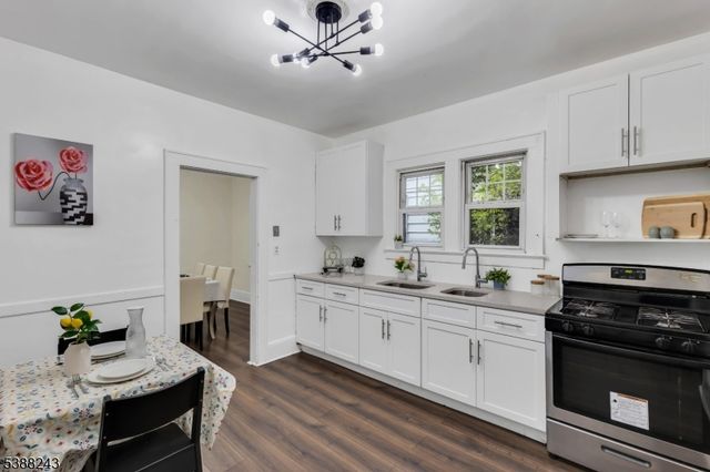906 Dewitt St, Linden City, NJ 07036
