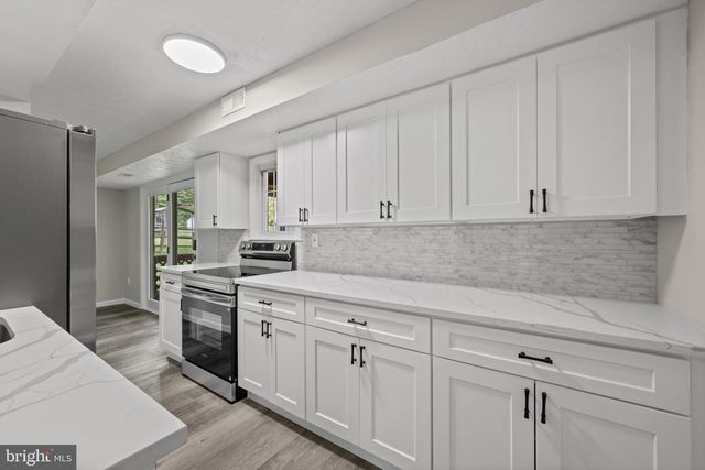 6490 BARCHINK PL, Columbia, MD 21045