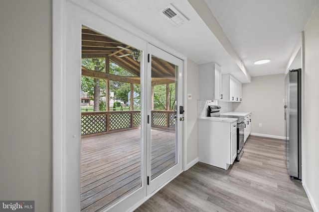 6490 BARCHINK PL, Columbia, MD 21045