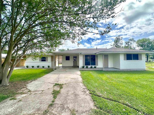 8252 Louis St, Sorrento, LA 70778