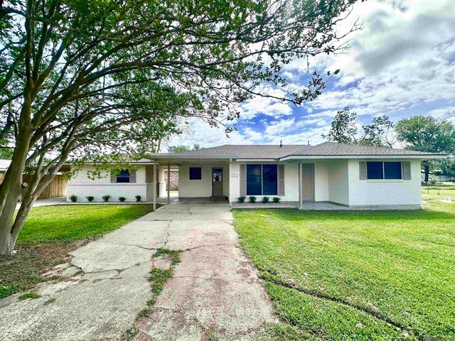 8252 Louis St, Sorrento, LA 70778
