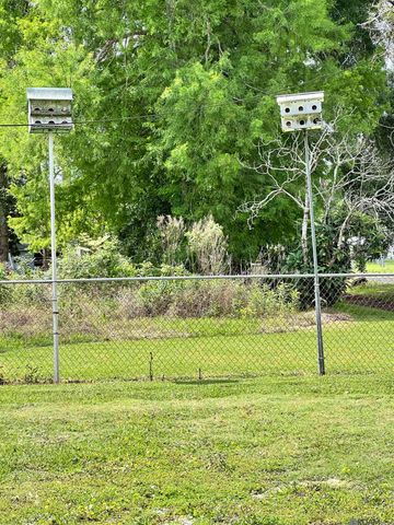 8252 Louis St, Sorrento, LA 70778