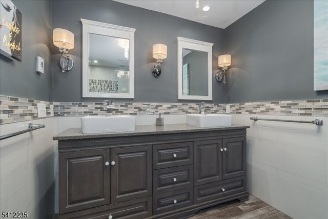 756 Clarence St, Westfield Town, NJ 07090