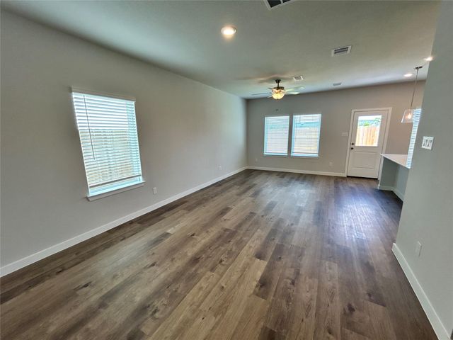 3327 Young Clover Way, Houston, TX 77047