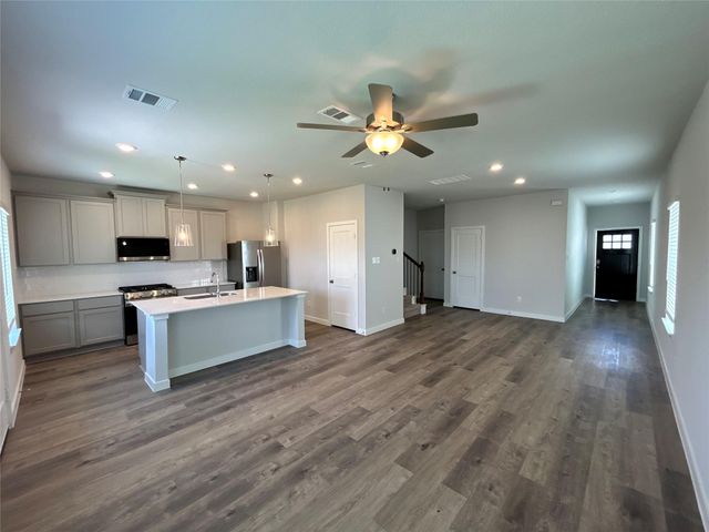 3327 Young Clover Way, Houston, TX 77047