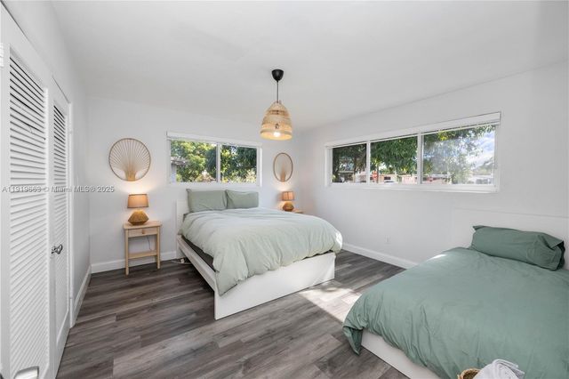 1331 NE 160th St, North Miami Beach, FL 33162