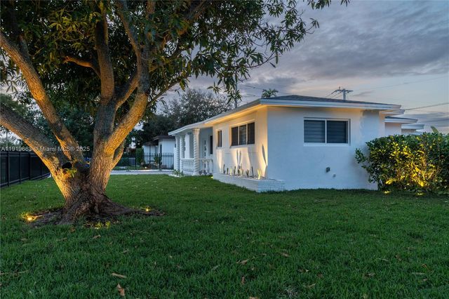 1331 NE 160th St, North Miami Beach, FL 33162