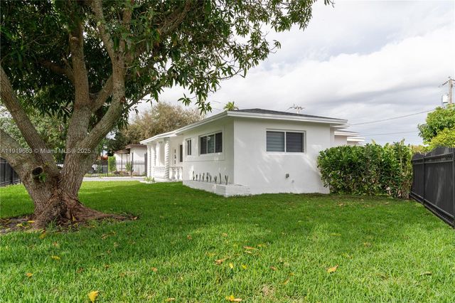 1331 NE 160th St, North Miami Beach, FL 33162