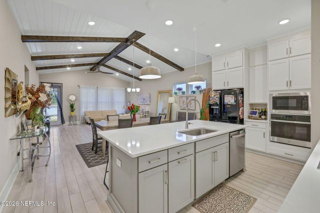 10026 INVENTION Lane, Jacksonville, FL 32256