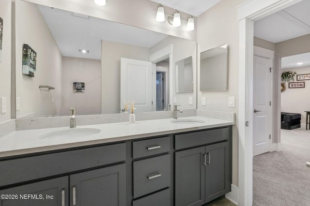 10026 INVENTION Lane, Jacksonville, FL 32256