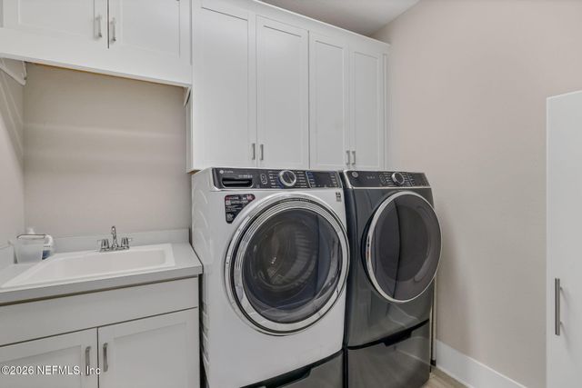 10026 INVENTION Lane, Jacksonville, FL 32256