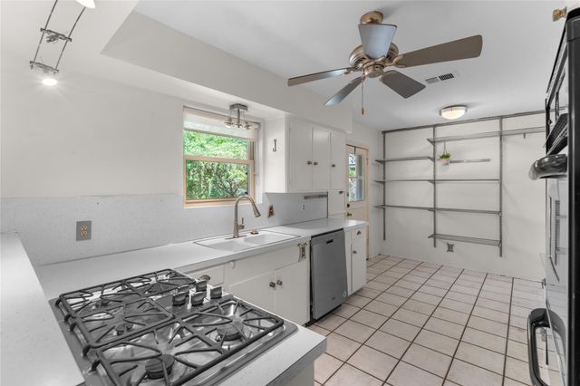 1911 Manila Lane, Houston, TX 77043