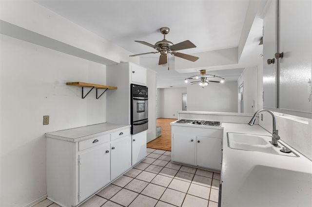 1911 Manila Lane, Houston, TX 77043
