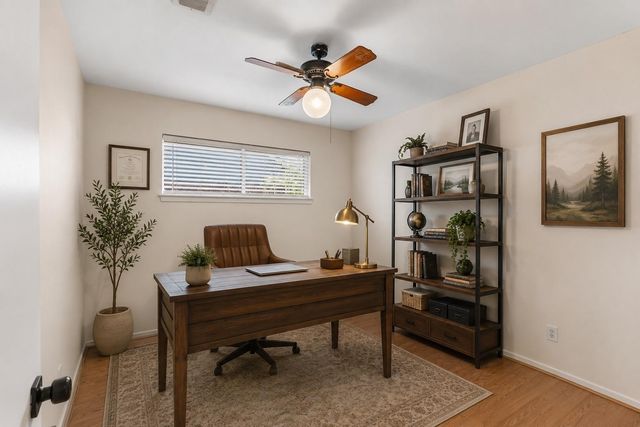 1911 Manila Lane, Houston, TX 77043