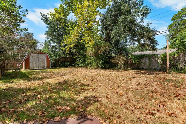 1911 Manila Lane, Houston, TX 77043