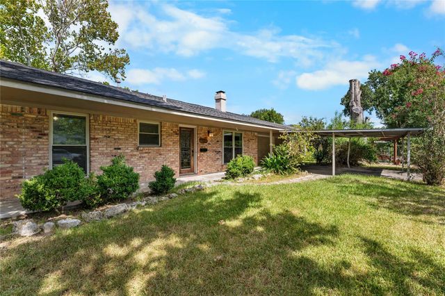 1911 Manila Lane, Houston, TX 77043