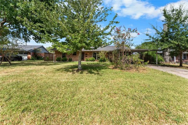 1911 Manila Lane, Houston, TX 77043