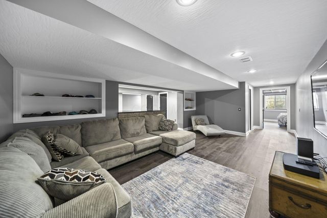 2679 Red Robin Way, Delaware, OH 43015