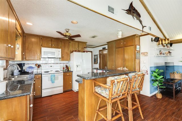 16700 Jamaica Beach Road, Galveston, TX 77554