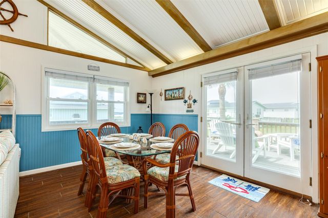 16700 Jamaica Beach Road, Galveston, TX 77554