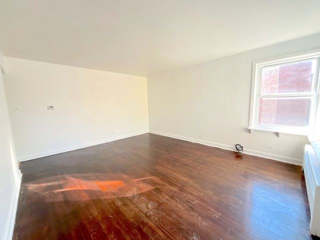 6557 N California Avenue 2S, Chicago, IL 60645