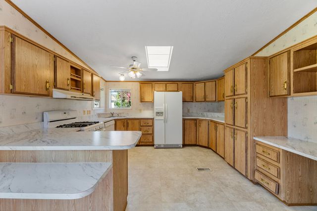 1105 Doneen Lane, Grants Pass, OR 97526