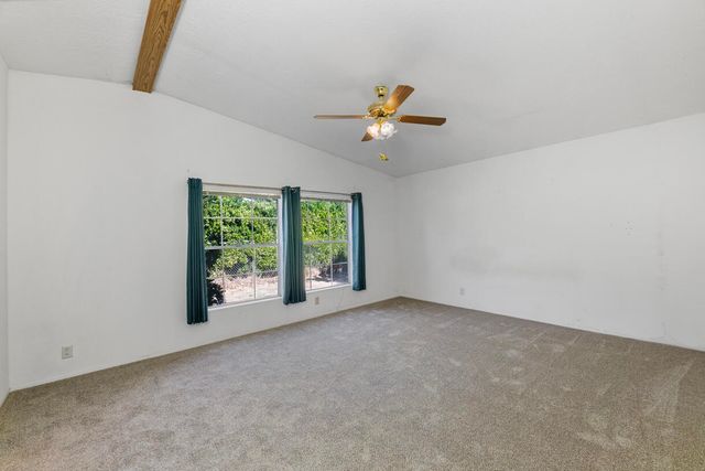 1105 Doneen Lane, Grants Pass, OR 97526