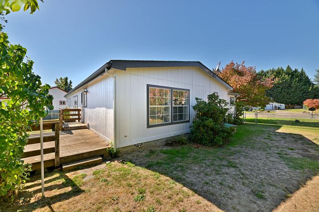 1105 Doneen Lane, Grants Pass, OR 97526