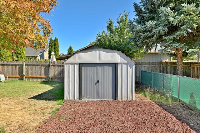 1105 Doneen Lane, Grants Pass, OR 97526