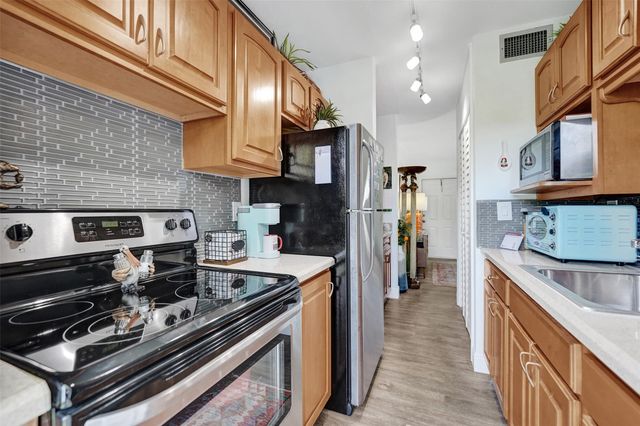 1055 SE 15th Street 14C, Fort Lauderdale, FL 33316